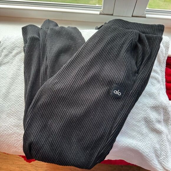 Alo Black Ribbed Joggers Size Large - Picture 2 of 4